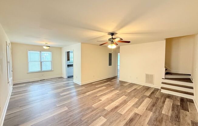 Four Bedroom Near Downtown Available for Pre-Lease!