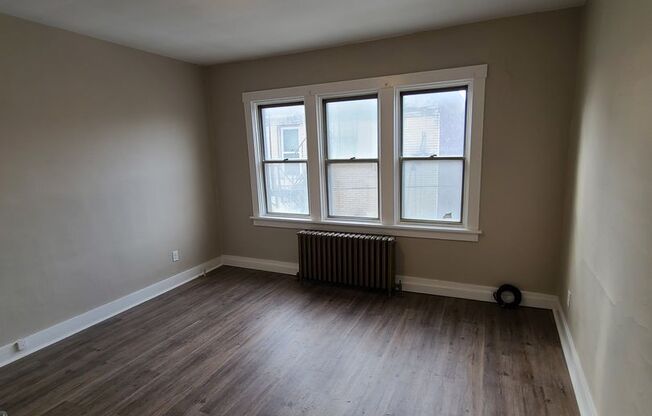 4828 Liberty Ave.