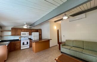 2 beds, 1 bath, $2,600