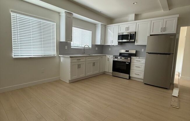 3215 W 18th