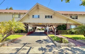 Bancroft Ave. 562