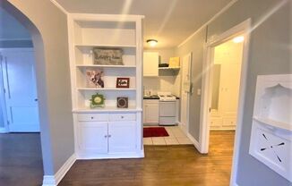 Studio, 1 bath, 500 sqft, $775, Unit 718 nw 30 H