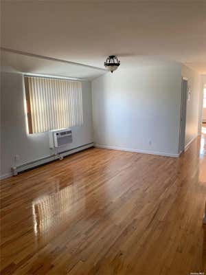 3 beds, 2 baths, 1,200 sqft, $3,100