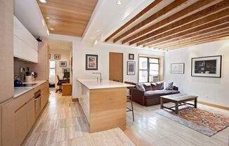 155 W 71 ST
