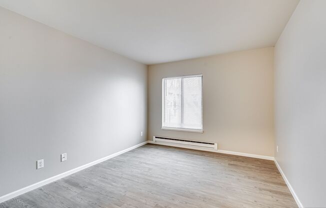 2 beds, 2 baths, 950 sqft, $1,499, Unit 307