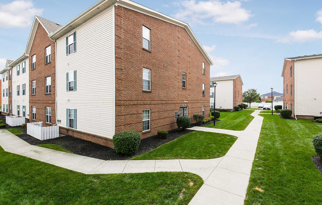 Enclave at Albany Park - 02