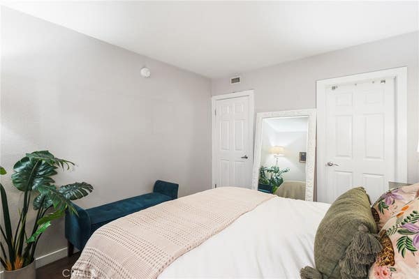 1 bed, 1 bath, 740 sqft, $3,000, Unit 326