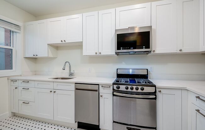 Studio, 1 bath, 463 sqft, $1,495, Unit 104