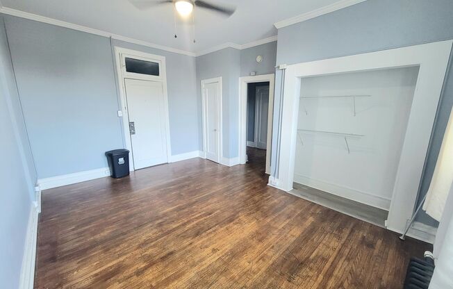 1 bed, 1 bath, 1,000 sqft, $1,095, Unit 219