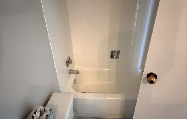 2 beds, 2 baths, 1,249 sqft, $3,247, Unit 4402