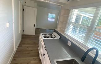 1 bed, 1 bath, 650 sqft, $1,950, Unit 4