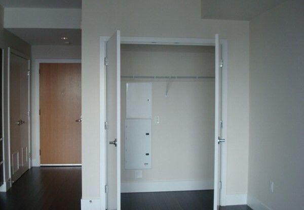 Studio, 1 bath, 512 sqft, $2,900, Unit 24I