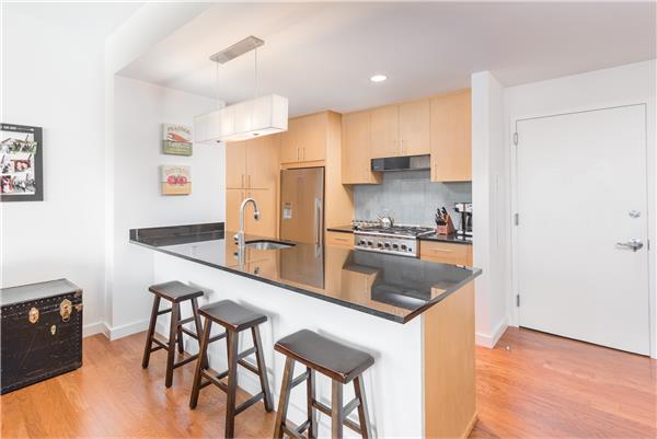 48 15 11 ST