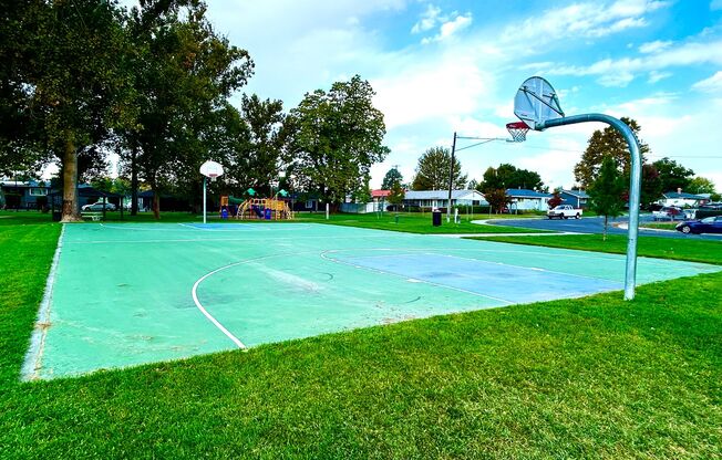 2 beds, 1 bath, 1,024 sqft, $1,395, Unit 1903 F