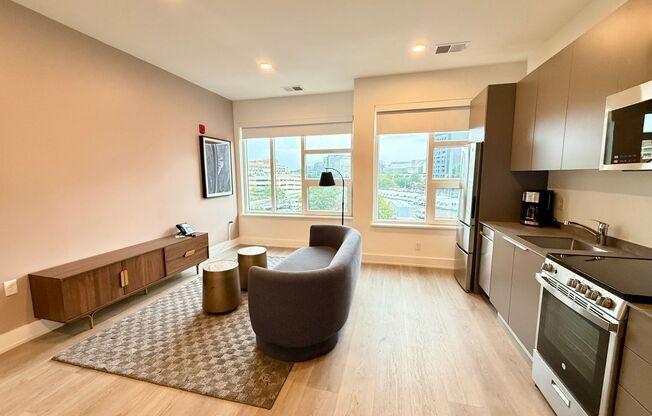 1 bed, 1 bath, 569 sqft, $2,099, Unit 405