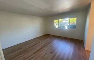 686 Rebecca Way