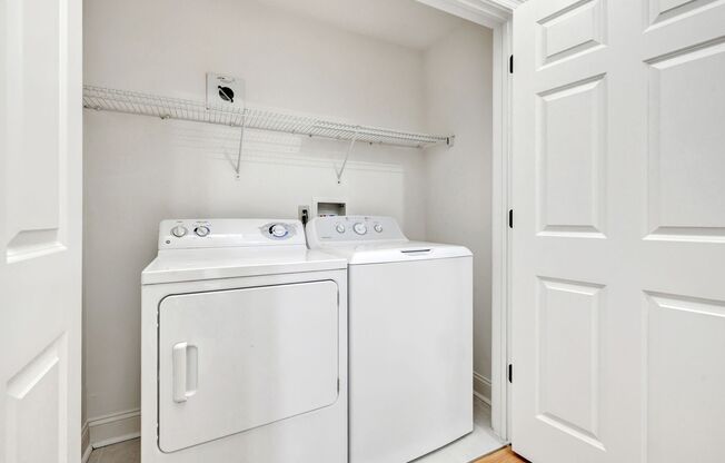 1 bed, 1 bath, 920 sqft, $3,150, Unit 1500-0807