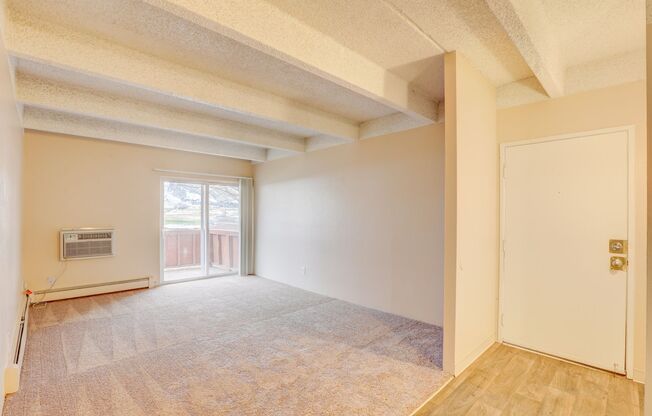 3 beds, 2 baths, 1,080 sqft, $2,200, Unit 8407