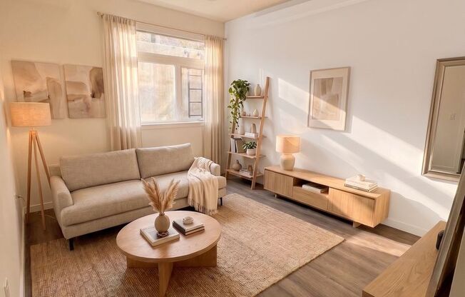 Studio, 1 bath, 363 sqft, $1,394, Unit 12