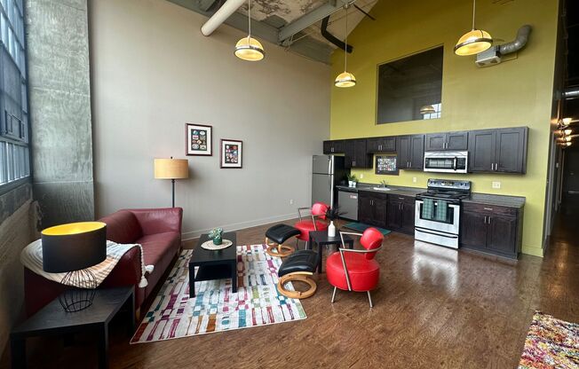 1 bed, 1 bath, $725, Unit Apt. 203 A - Female Co-Living SHARED APT