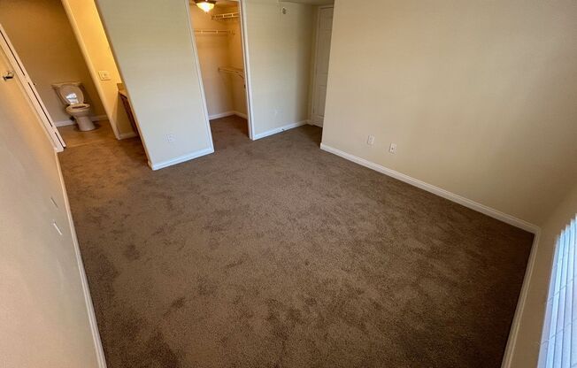 2 beds, 2 baths, $1,200, Unit # 2017