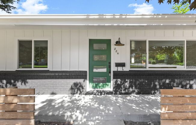 Incredible 4 bedroom Home in Southeast Denver