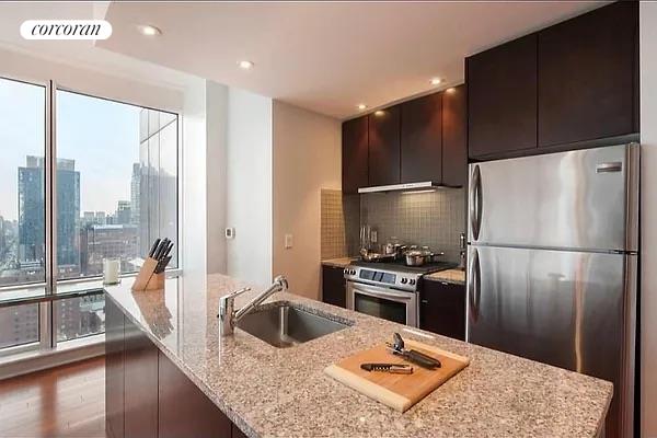 Studio, 1 bath, 797 sqft, $5,500, Unit 16C
