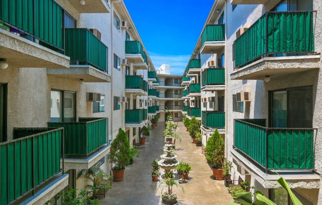 1 bed, 1 bath, 571 sqft, $1,895, Unit CCA-213