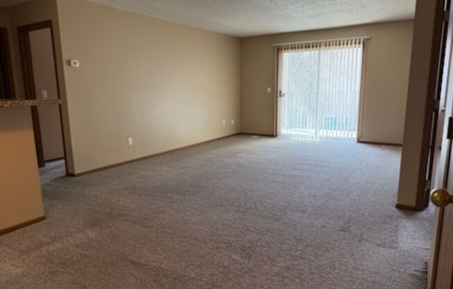 2 beds, 2 baths, 1,050 sqft, $1,310, Unit 273