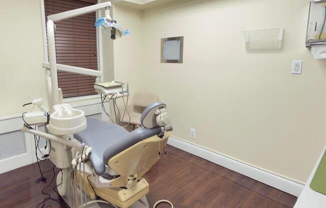 1 bed, 1 bath, 90 sqft, $7,000