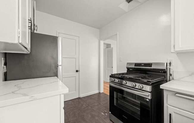 4026-4050 West Blvd.