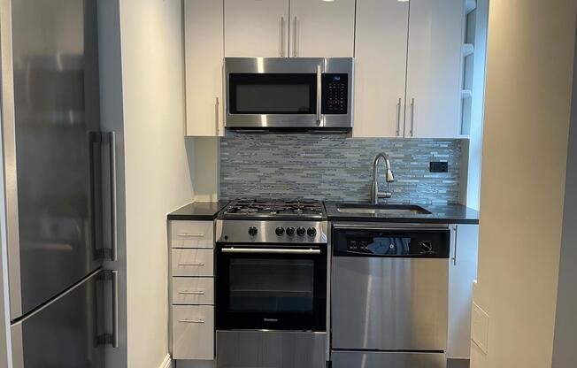 309 W 57 ST