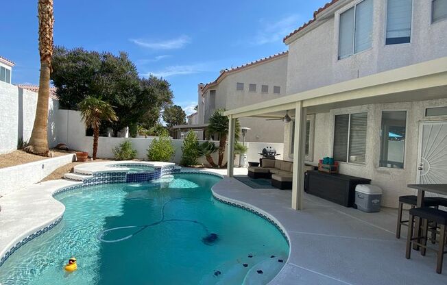 AMERICANA Property Mgmt - Impressive 3beds 2 story house with pool in Summerlin