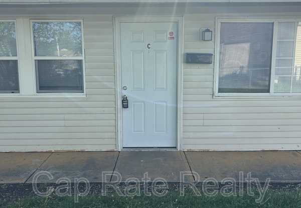 1020 E 13 AVE