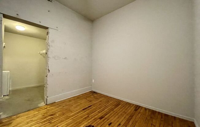 1 bed, 1 bath, 778 sqft, $1,045, Unit 121