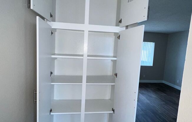 2 beds, 1 bath, 633 sqft, $2,395, Unit 11