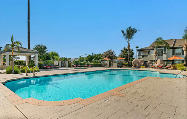 Barton Vineyard Apartments - 1 of 2 resort-style pools