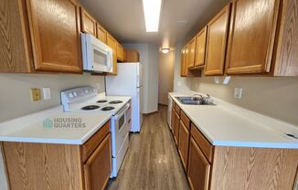 13320/13328 E 28th Ave
