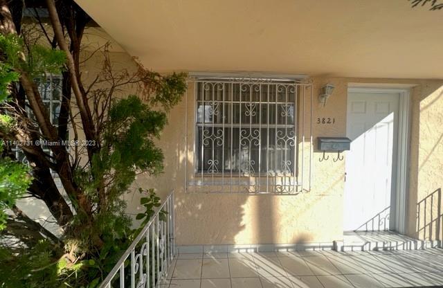 3821 SW 89 CT