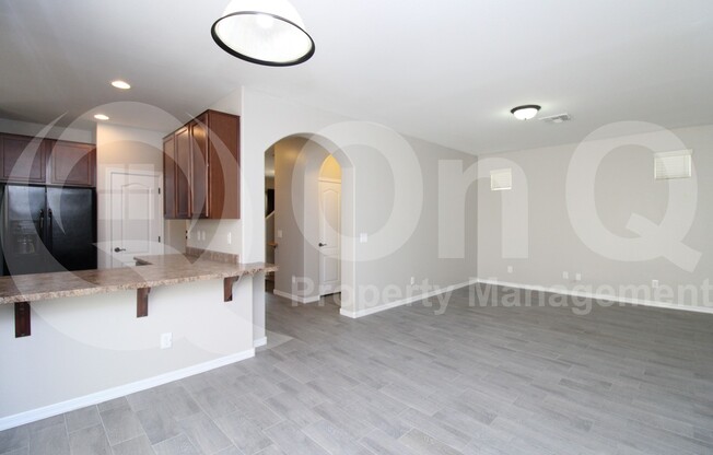 947 S UTILIS DR