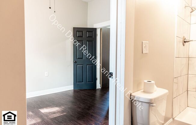 1 bed, 1 bath, 750 sqft, $795, Unit Apartment 1