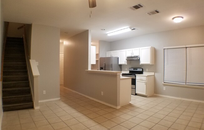 6702 CANNONLEAGUE DR