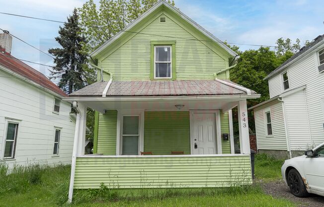 Cozy 3 Bed 2 Bath Single Family