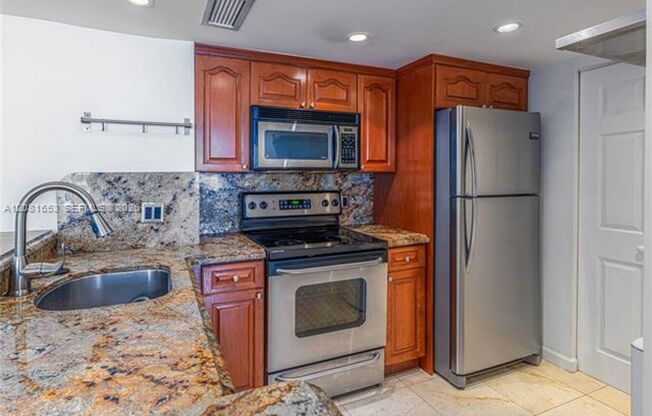 2 beds, 2 baths, $4,200, Unit # 1603