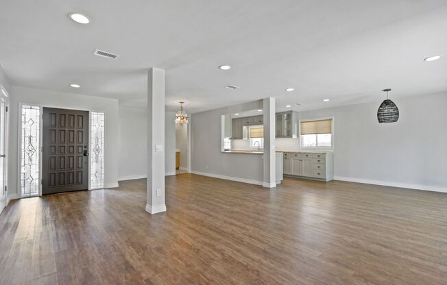 Lovely La Mirada Home