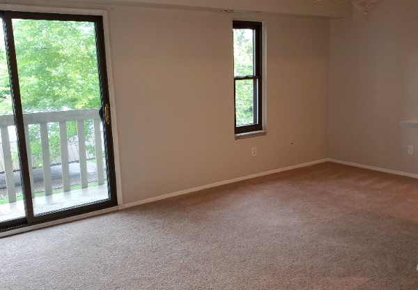 31993 W 12 Mile Rd, Farmington MI 205