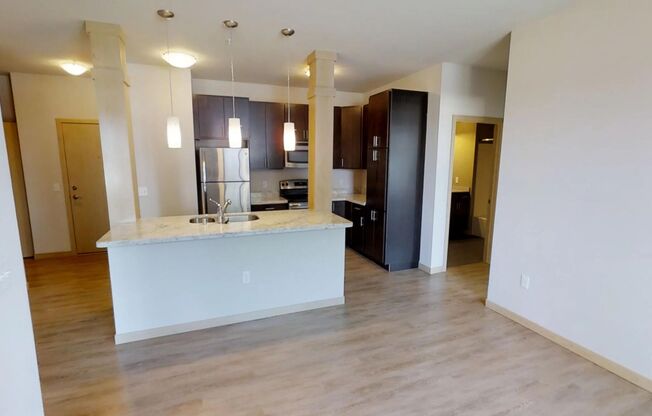 2 beds, 2 baths, 936 sqft, $2,540, Unit 902-411