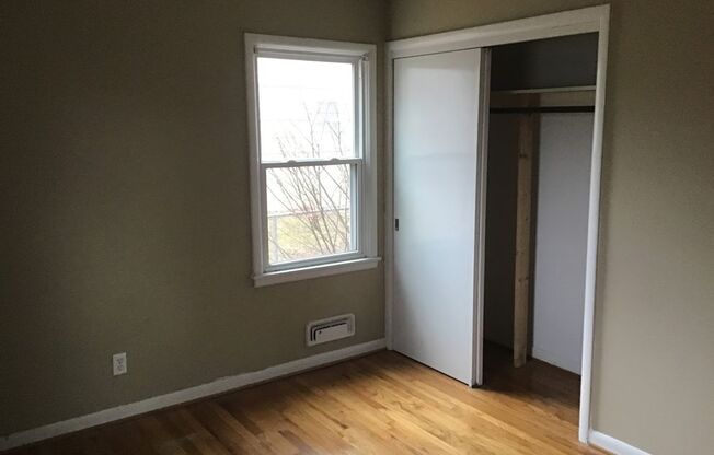 COMING SOON! - Newly Renovated 3Bd, 2Bth in South KC