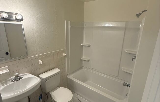 2204 Constitution Boulevard