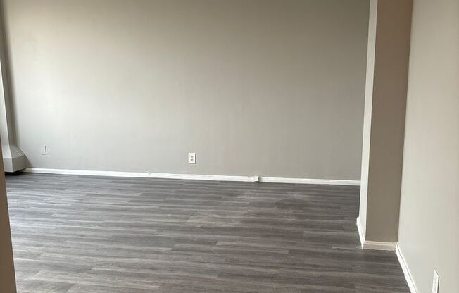 Studio, 1 bath, 600 sqft, $1,200, Unit 423